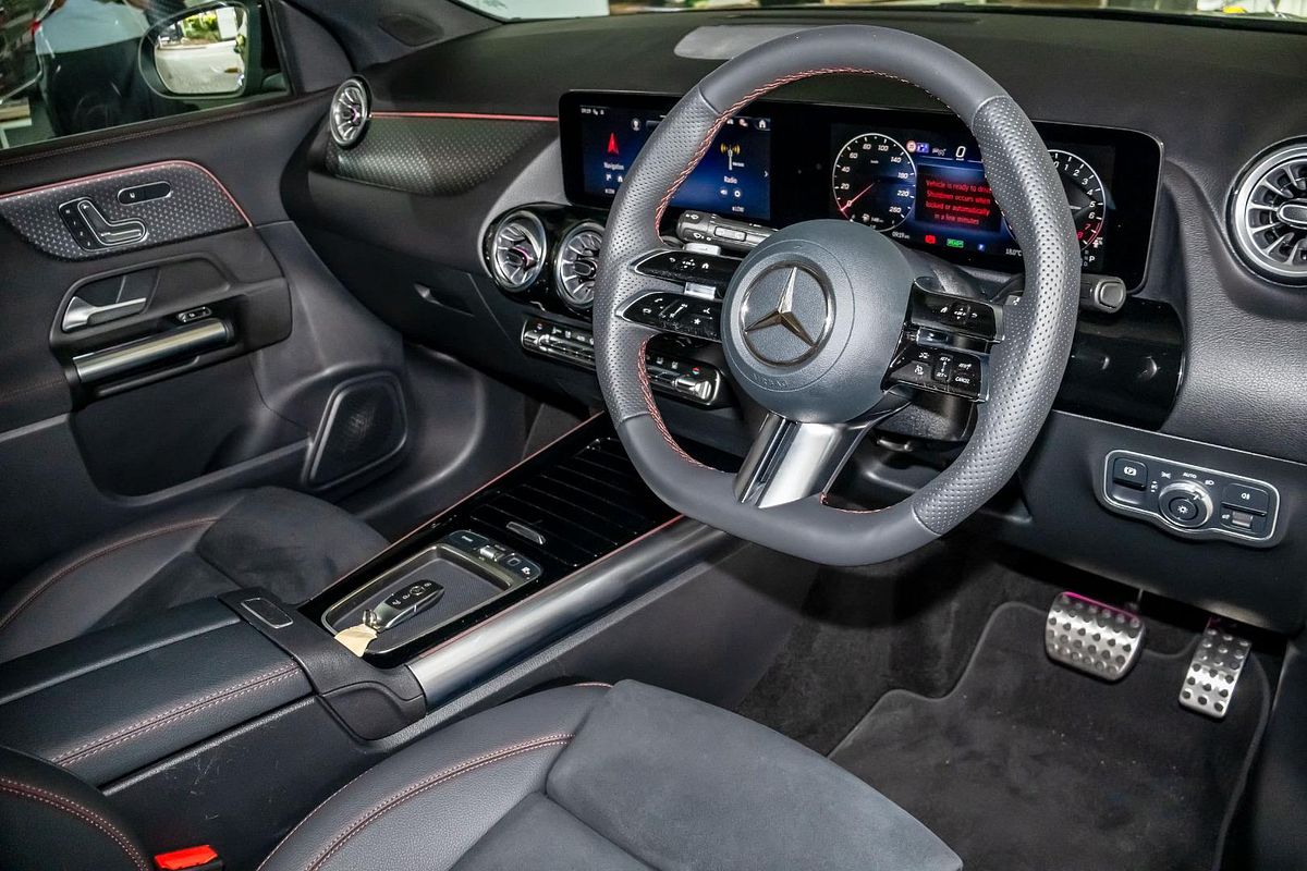 H247 806MY GLA250 e with EQ hy WAG SSD 8sp 1