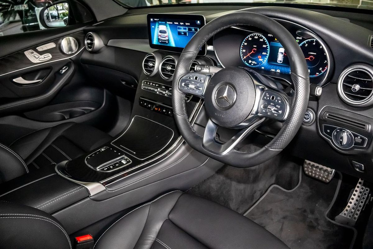 C253 800+050MY GLC300 CPE 5dr 9G 9sp 2.0T