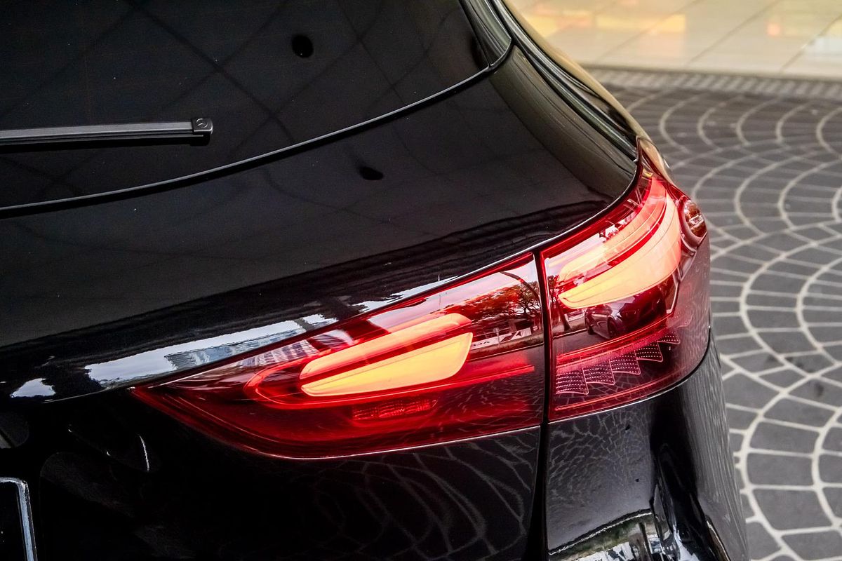 H247 806MY GLA250 e with EQ hy WAG SSD 8sp 1