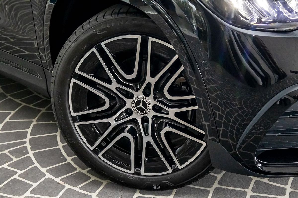 H247 806+056MY GLA200 Special Ed WAG DUAL 7sp