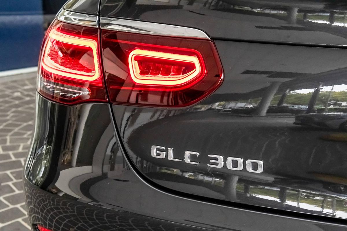 C253 800+050MY GLC300 CPE 5dr 9G 9sp 2.0T