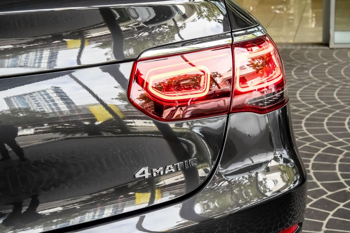 C253 800+050MY GLC300 CPE 5dr 9G 9sp 2.0T