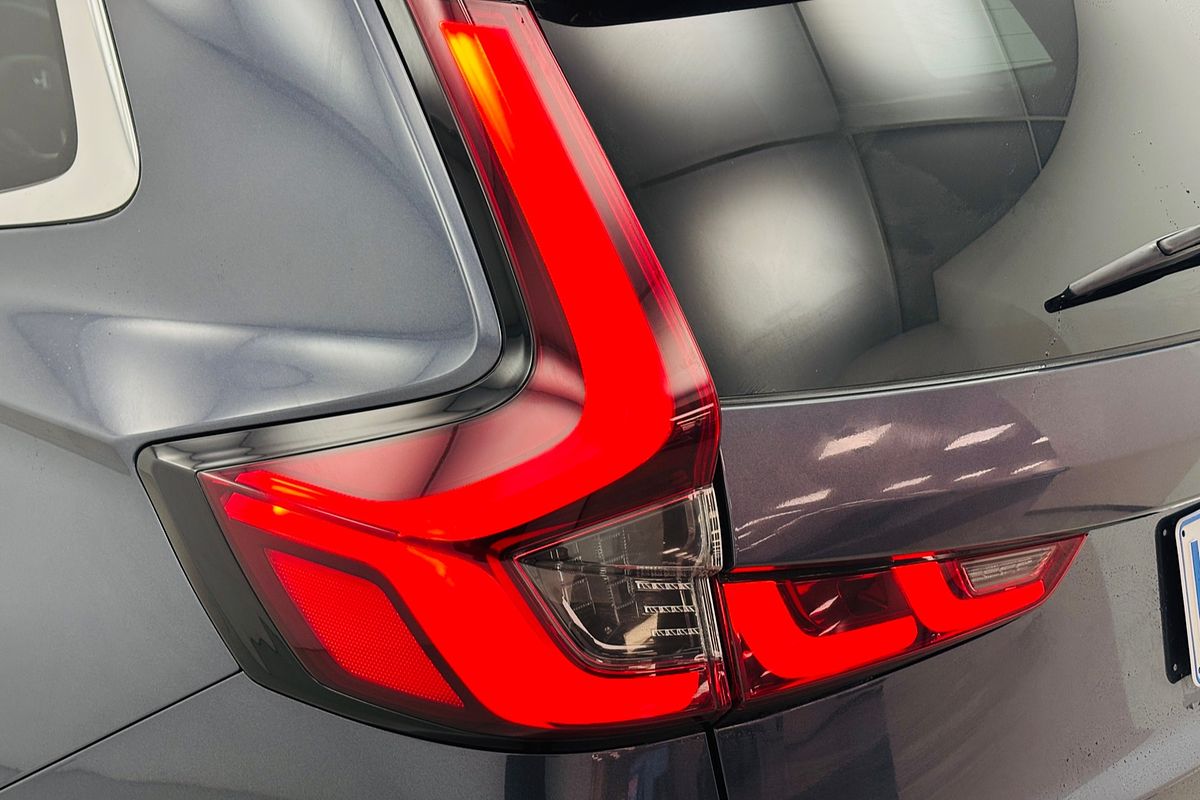 Honda CR-V. 5 Doors Auto HEVRS 24