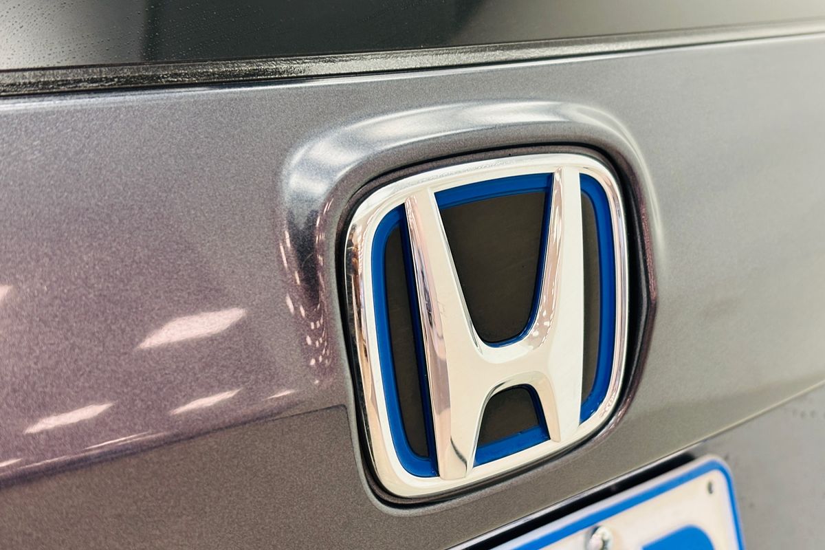 Honda CR-V. 5 Doors Auto HEVRS 24