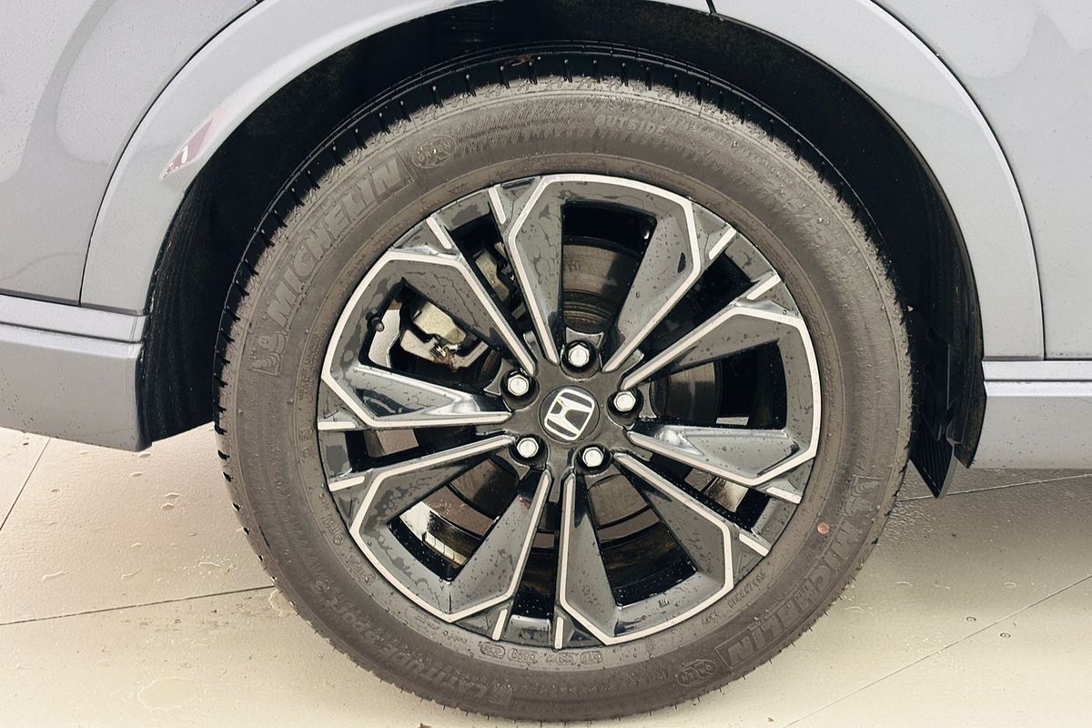 Honda CR-V. 5 Doors Auto HEVRS 24
