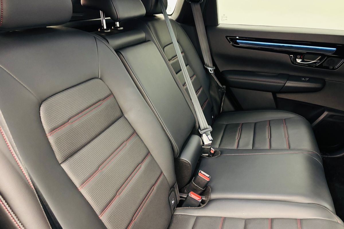 Honda CR-V. 5 Doors Auto HEVRS 24