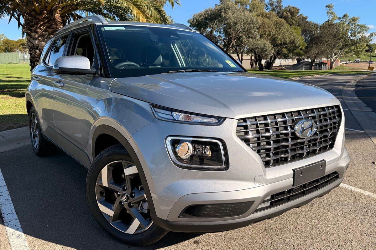 2026 Hyundai Venue Elite QX.V5