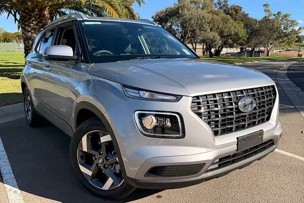 2026 Hyundai Venue Elite QX.V5