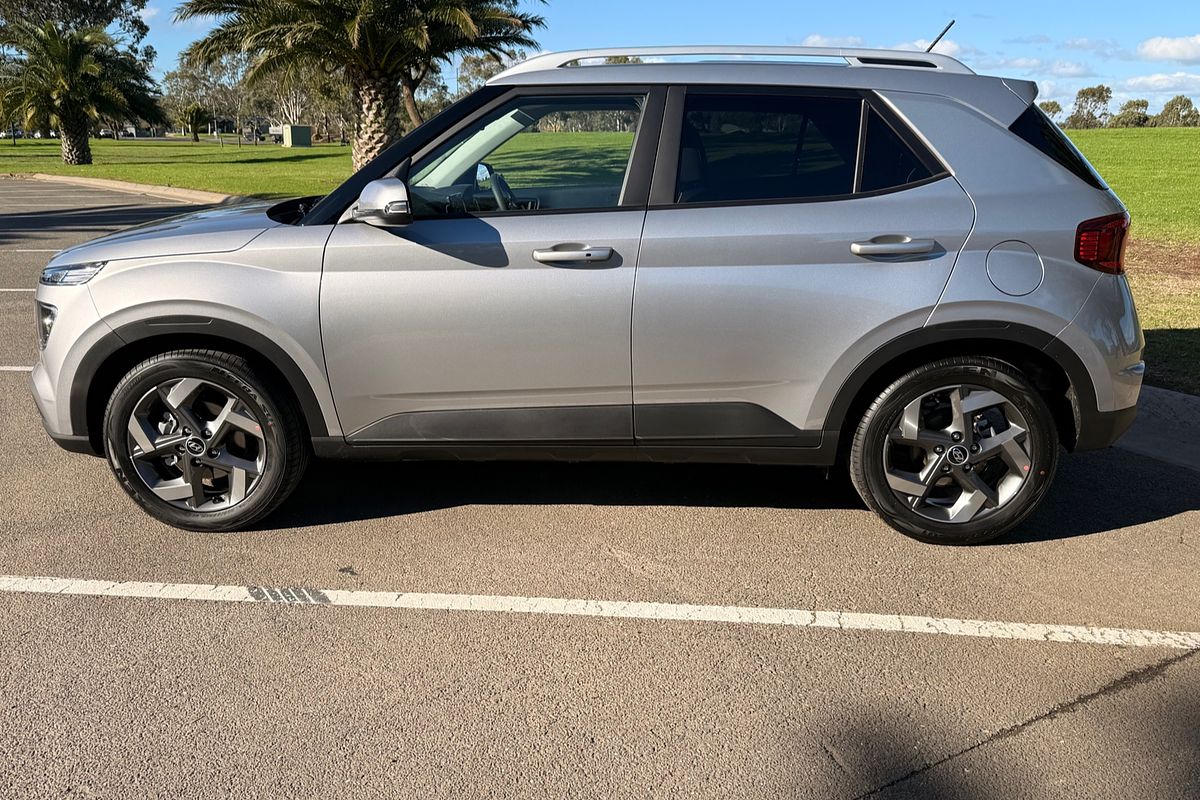 2026 Hyundai Venue Elite QX.V5