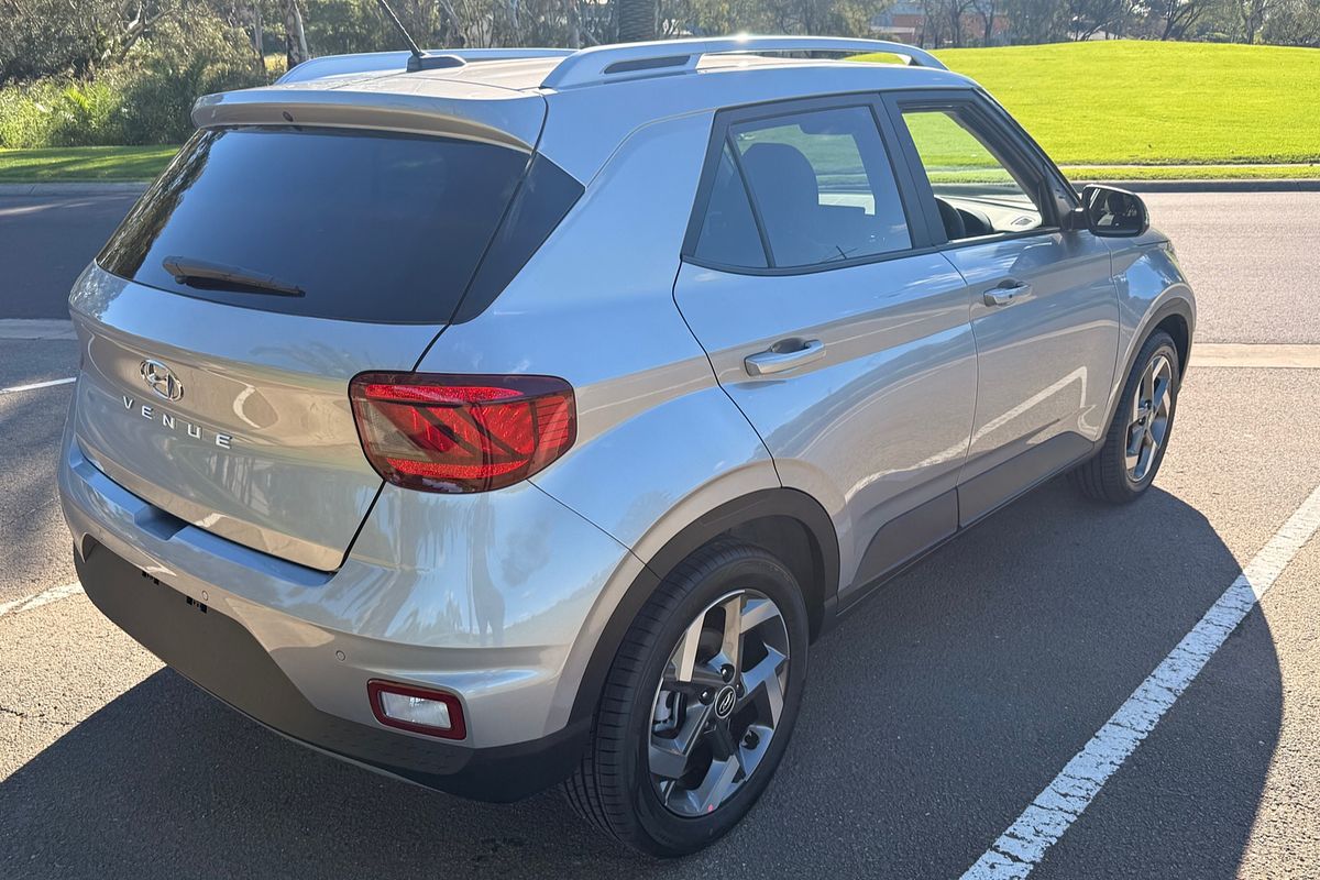 2026 Hyundai Venue Elite QX.V5