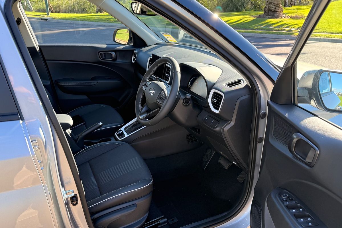 2026 Hyundai Venue Elite QX.V5