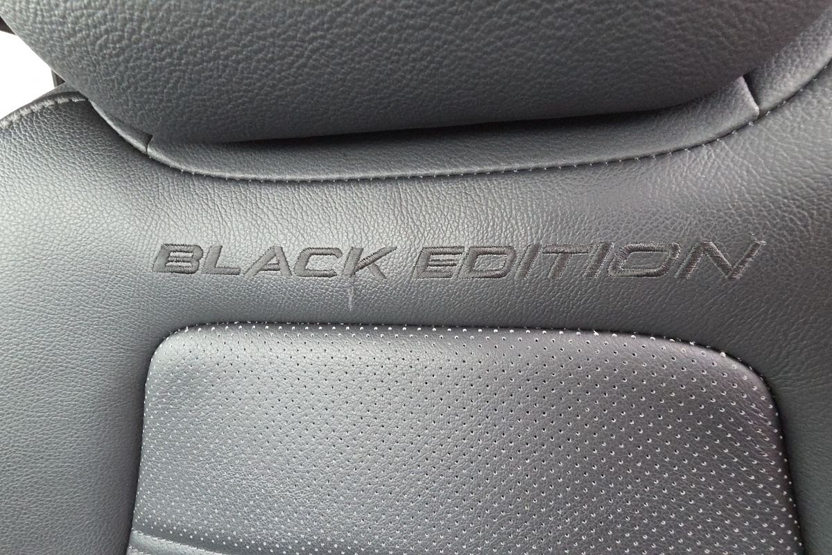 2023 Honda CR-V Black Edition RW