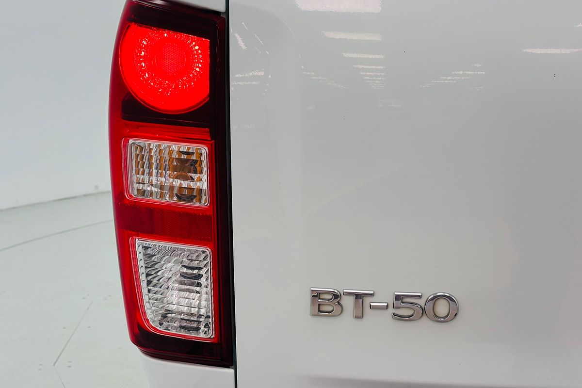 Mazda BT-50 E 6AUTO 3.0L DUAL CAB PICKUP XT 4X4