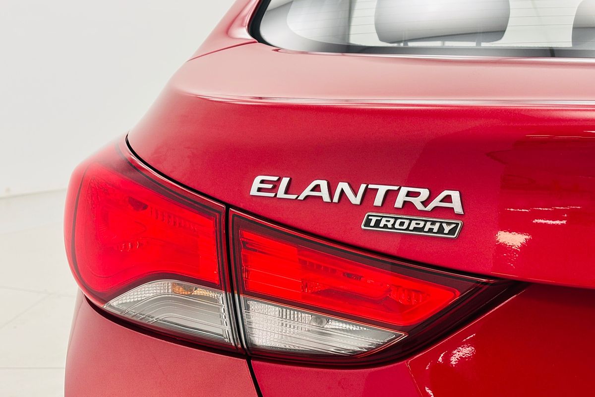 2014 HYUNDAI ELANTRA TROPHY 6 SP MANUAL 4D SEDAN 4CYL