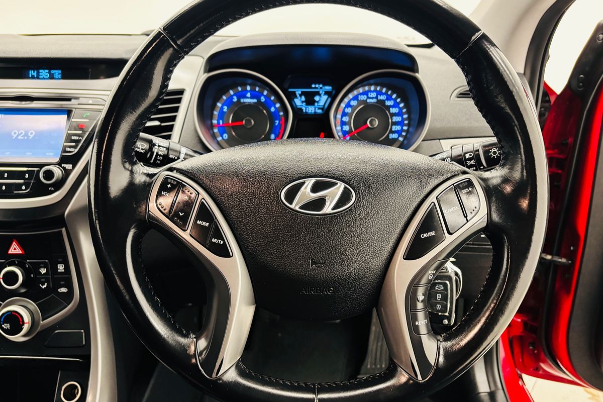 2014 HYUNDAI ELANTRA TROPHY 6 SP MANUAL 4D SEDAN 4CYL