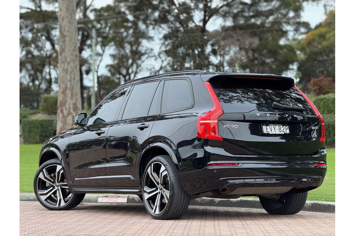 2023 Volvo XC90 Ultimate B6 Dark