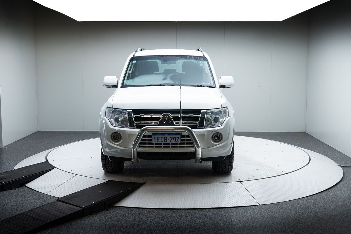 2013 Mitsubishi Pajero VR-X NW