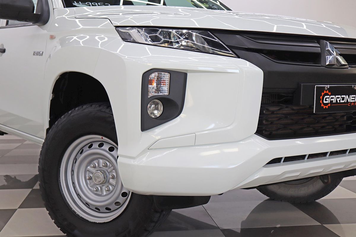 2022 Mitsubishi Triton GLX MR 4X4