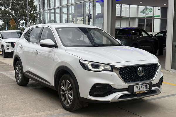 2022 MG HS Core SAS23