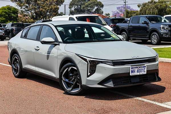 2025 Kia K4 Sport CL4m