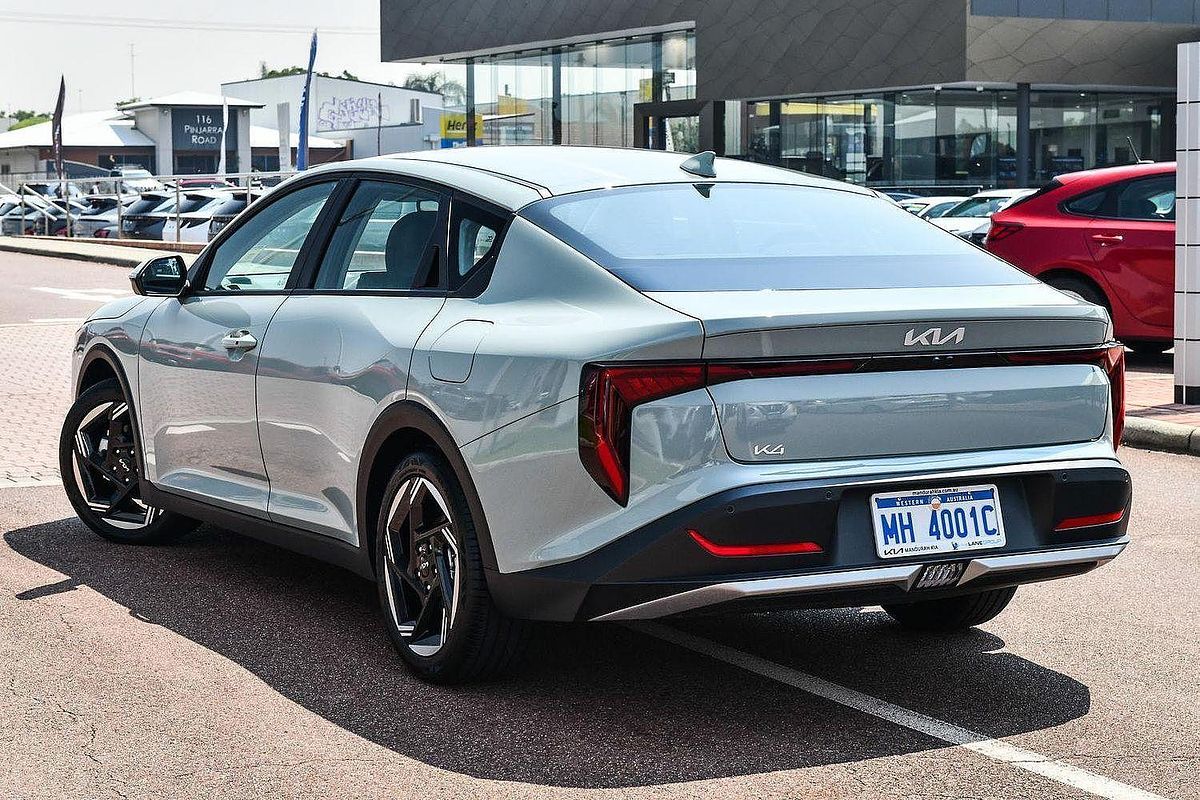 2025 Kia K4 Sport CL4m