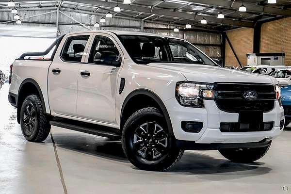 2024 Ford Ranger Black Edition 4X4 2.0L thumb-0