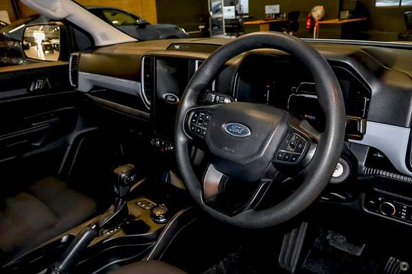2024 Ford Ranger Black Edition 4X4 2.0L thumb-4