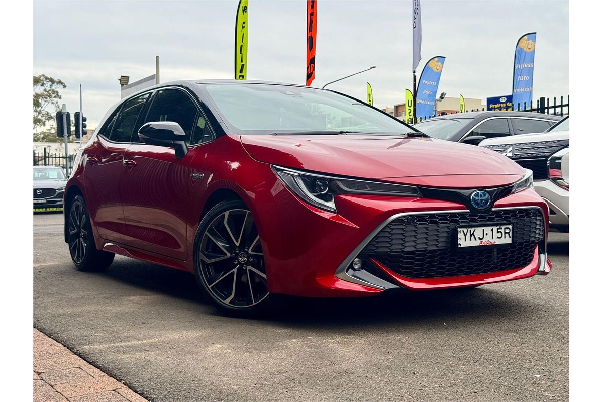 2020 Toyota Corolla ZR Hybrid ZWE211R