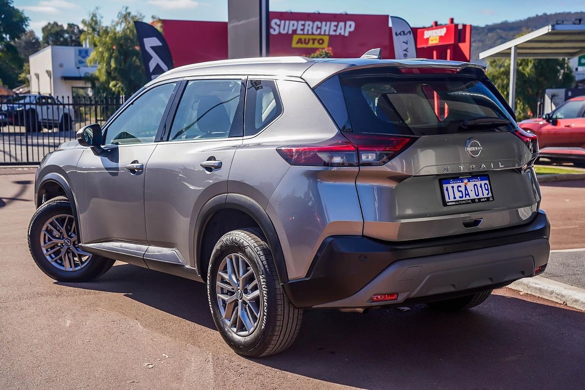 2025 Nissan X-TRAIL ST T33