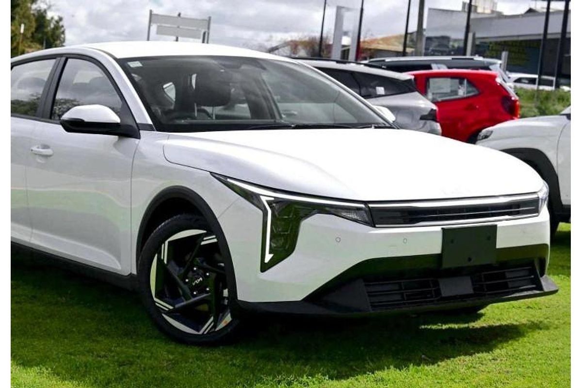 2025 Kia K4 Sport+ CL4m