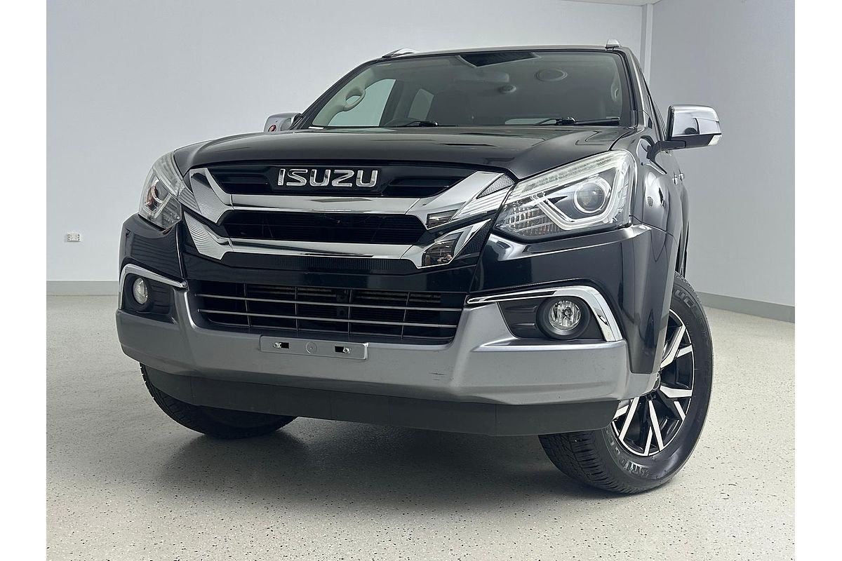 2020 Isuzu MU-X LS-T