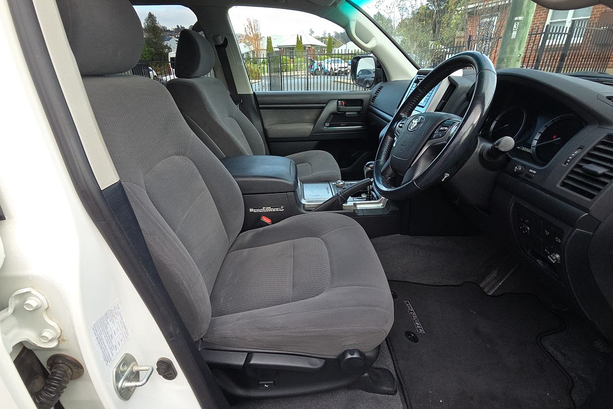 2018 Toyota Landcruiser GXL VDJ200R