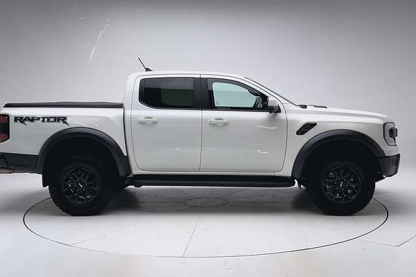 2025 Ford Ranger Raptor 4X4 3.0L thumb-8
