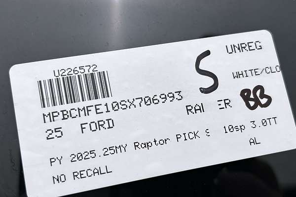2025 Ford Ranger Raptor 4X4 3.0L thumb-23