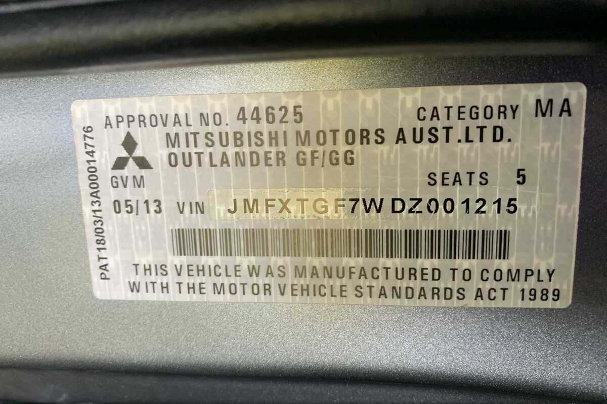 2013 Mitsubishi Outlander LS ZJ