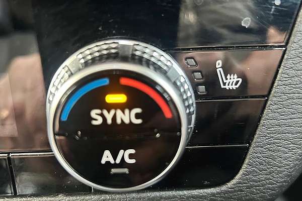 2022 Mitsubishi Outlander Exceed ZM thumb-30