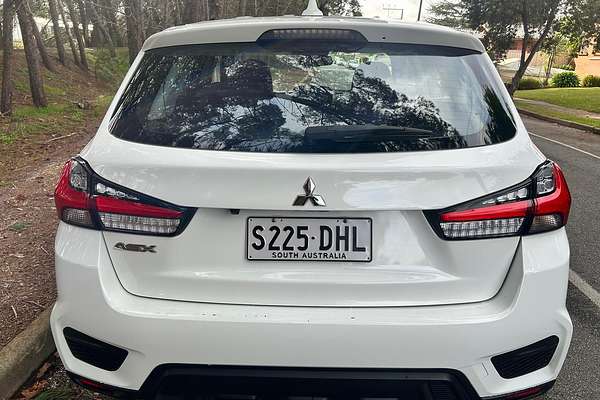 2020 Mitsubishi ASX ES XD thumb-4