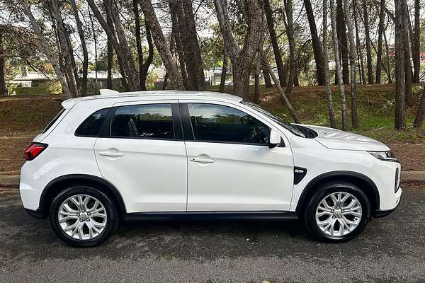 2020 Mitsubishi ASX ES XD thumb-18