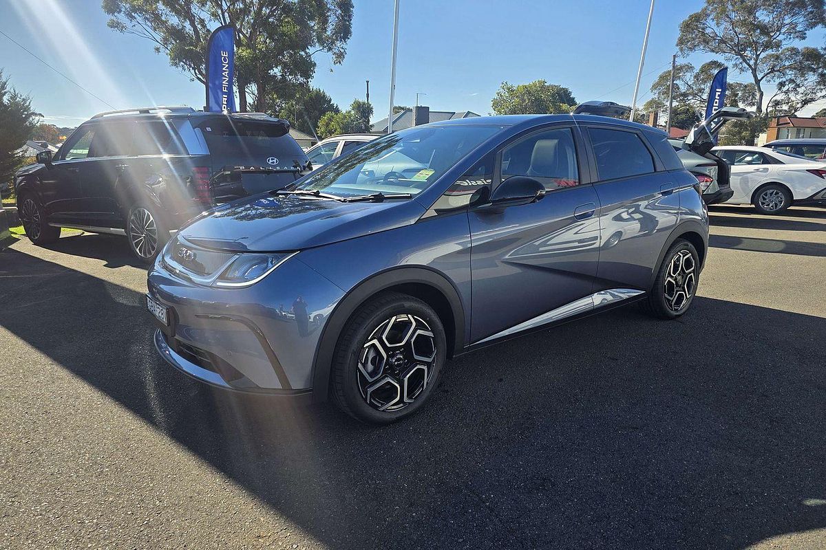 2025 BYD Dolphin Premium