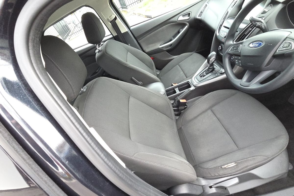 2016 Ford FOCUS TREND 6 SP AUTOMATIC 5D HATCHBACK T4