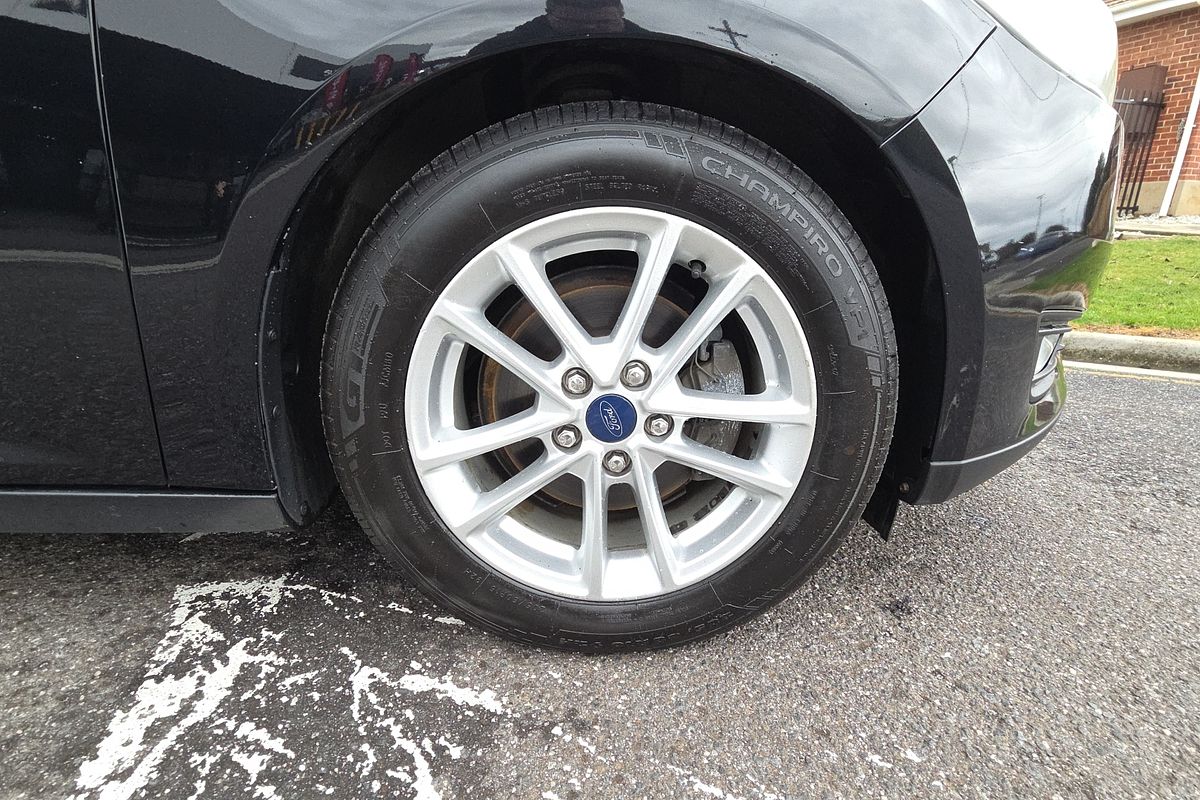 2016 Ford FOCUS TREND 6 SP AUTOMATIC 5D HATCHBACK T4