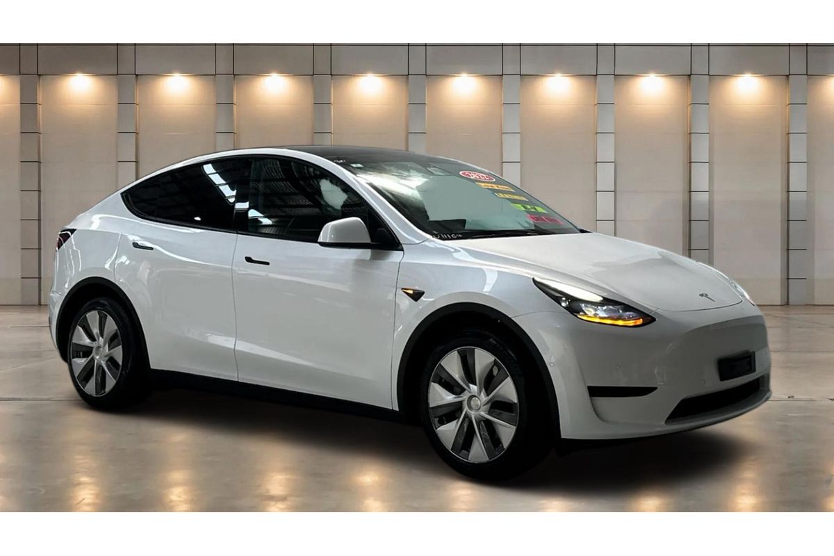 2022 Tesla Model Y Rear-Wheel Drive
