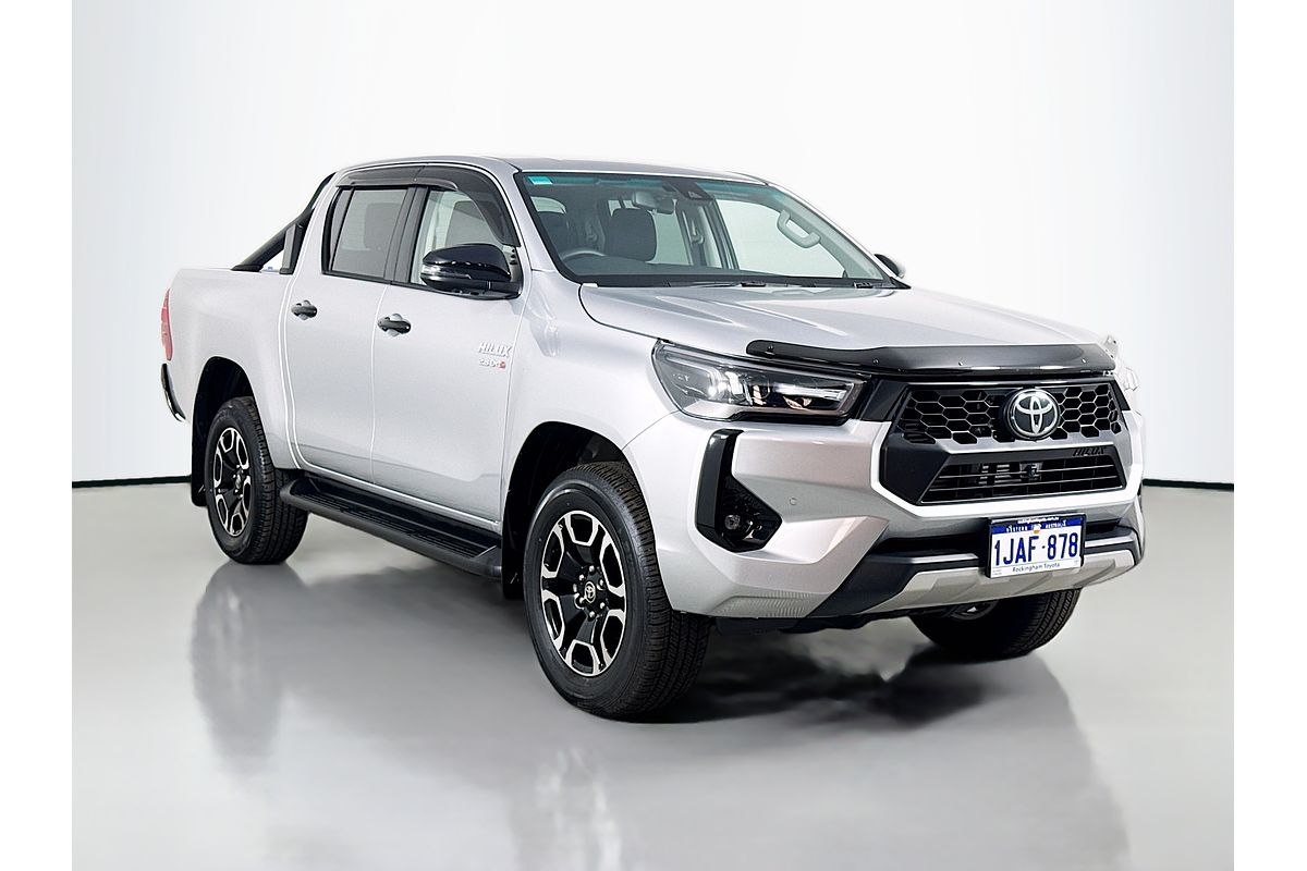 2025 Toyota Hilux SR5 48V GUN126R 4X4