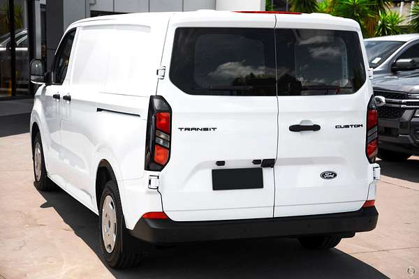 2023 Ford Transit Custom Trend 320S AV SWB Low Roof thumb-2