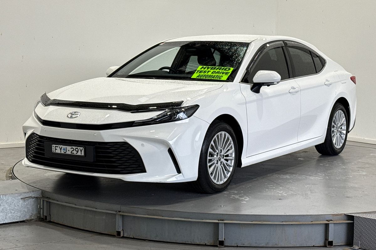 2026 Toyota Camry Ascent AXVH80R