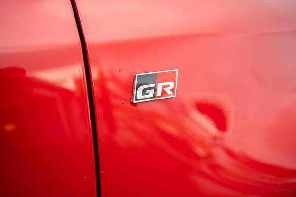 2021 Toyota Yaris GR GXPA16R thumb-3