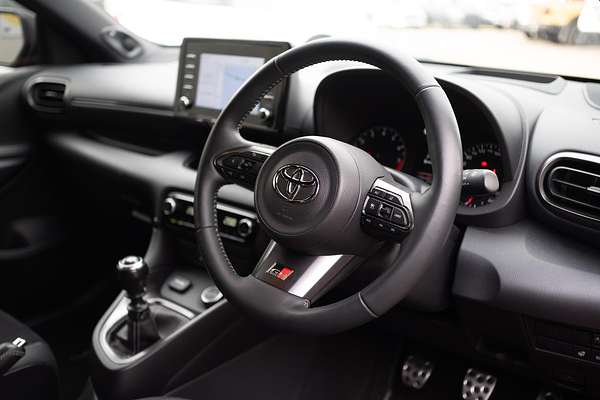 2021 Toyota Yaris GR GXPA16R thumb-4