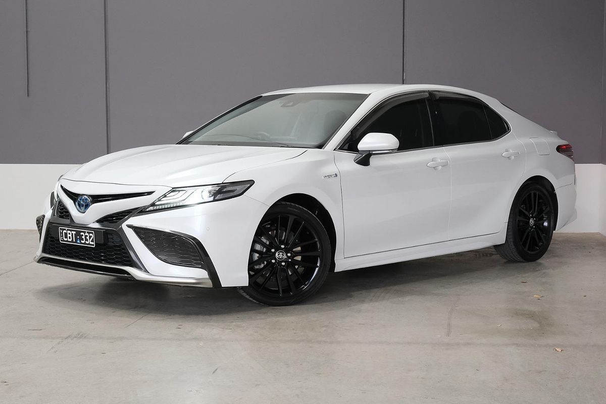 2022 Toyota Camry SX AXVH70R