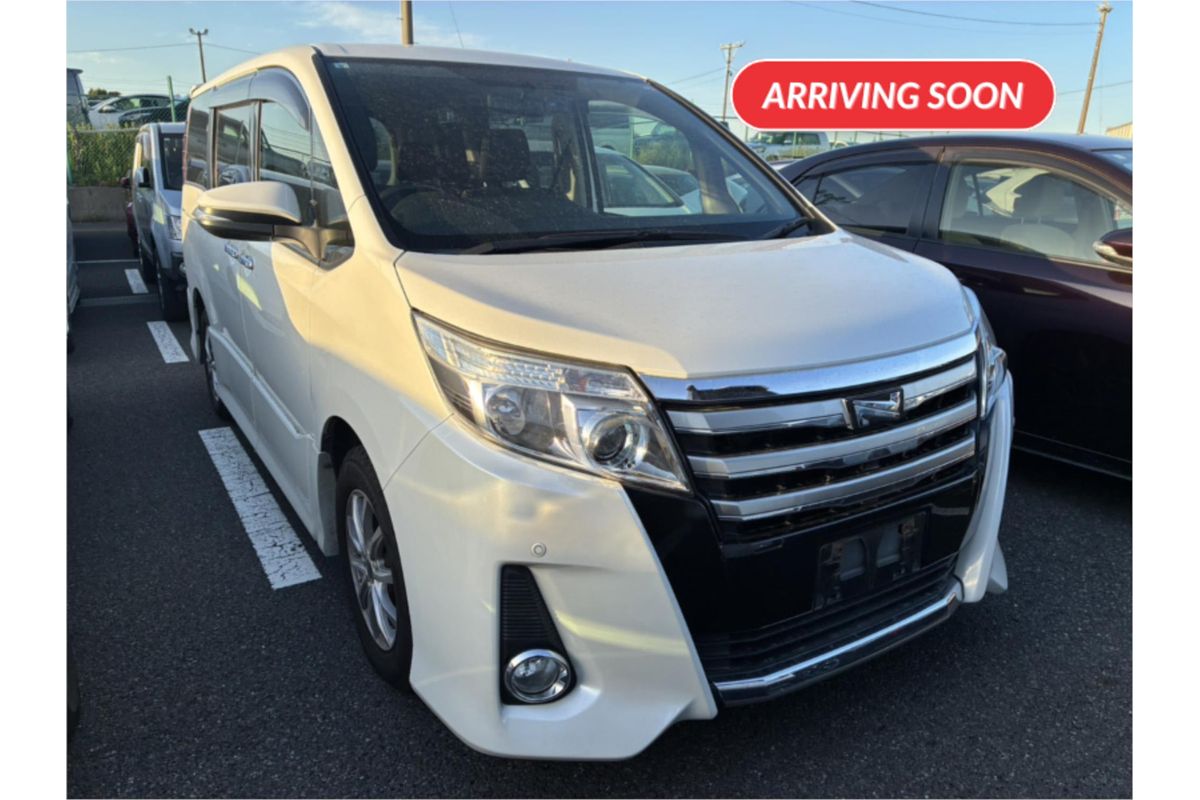 2015 Toyota Noah Si