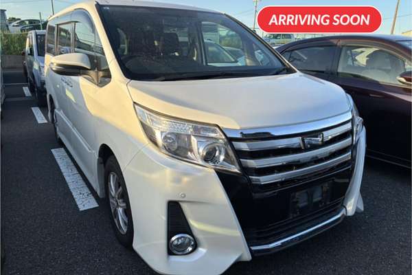 2015 Toyota Noah Si